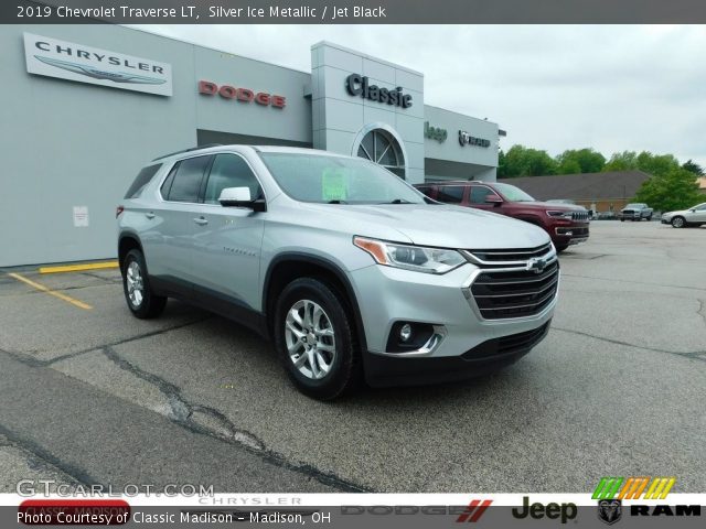 2019 Chevrolet Traverse LT in Silver Ice Metallic