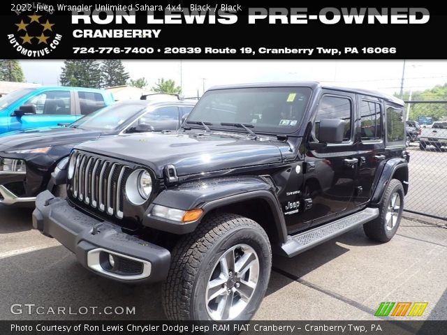 2022 Jeep Wrangler Unlimited Sahara 4x4 in Black