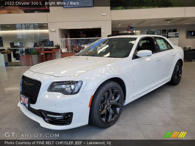 2022 Chrysler 300 S in Bright White