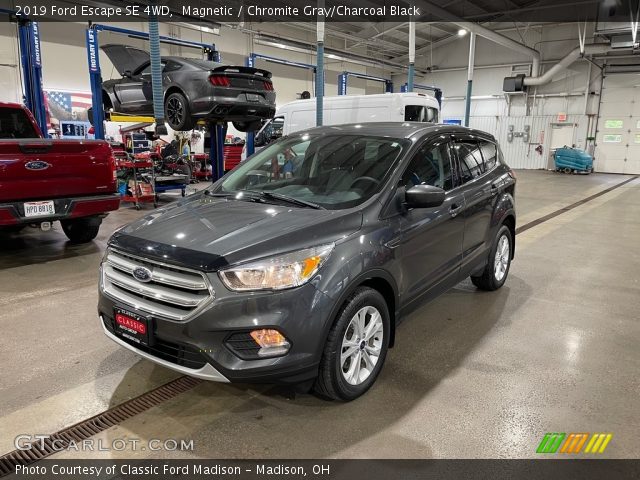 2019 Ford Escape SE 4WD in Magnetic