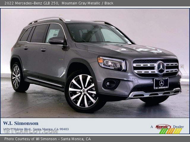 2022 Mercedes-Benz GLB 250 in Mountain Gray Metallic