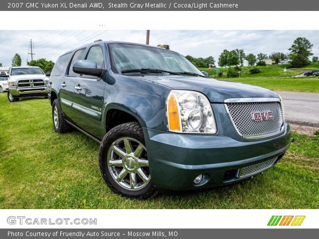 2007 GMC Yukon XL Denali AWD in Stealth Gray Metallic