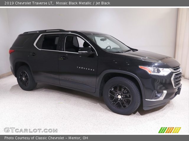 2019 Chevrolet Traverse LT in Mosaic Black Metallic