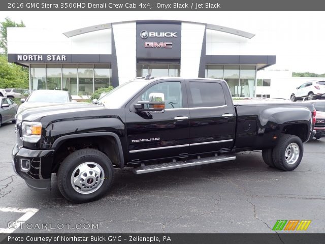 2016 GMC Sierra 3500HD Denali Crew Cab 4x4 in Onyx Black