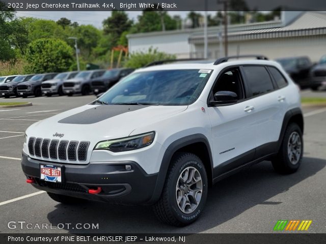 2022 Jeep Cherokee Trailhawk 4x4 in Bright White