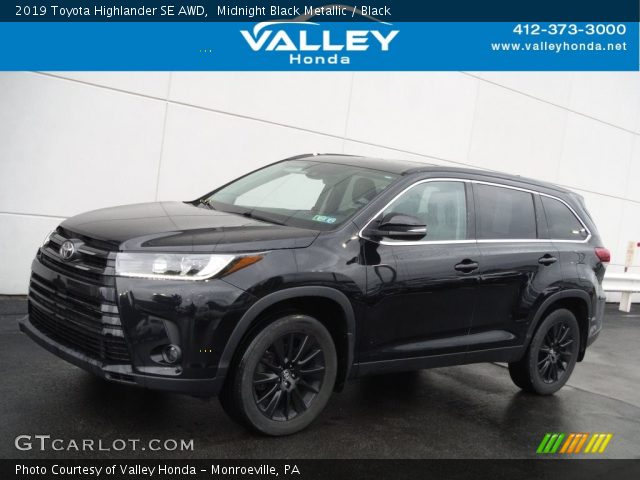 2019 Toyota Highlander SE AWD in Midnight Black Metallic