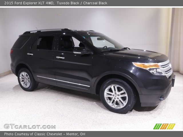 2015 Ford Explorer XLT 4WD in Tuxedo Black