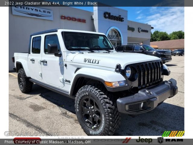 2022 Jeep Gladiator Willys 4x4 in Bright White