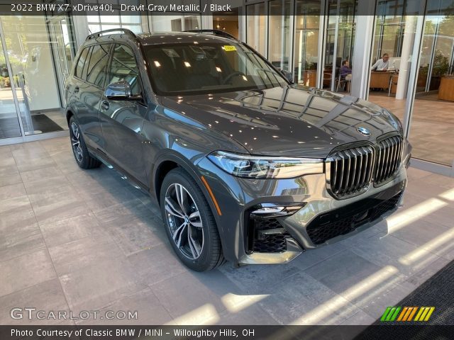 2022 BMW X7 xDrive40i in Dravit Gray Metallic