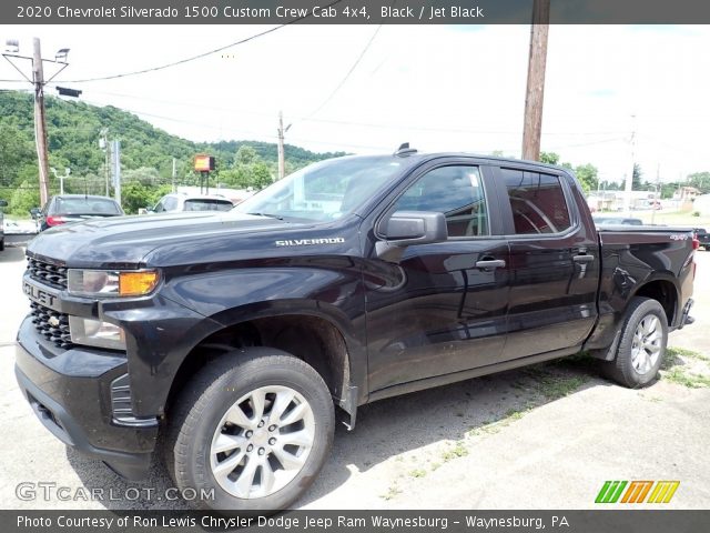 2020 Chevrolet Silverado 1500 Custom Crew Cab 4x4 in Black