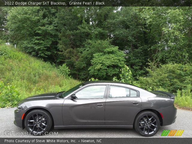 2022 Dodge Charger SXT Blacktop in Granite Pearl