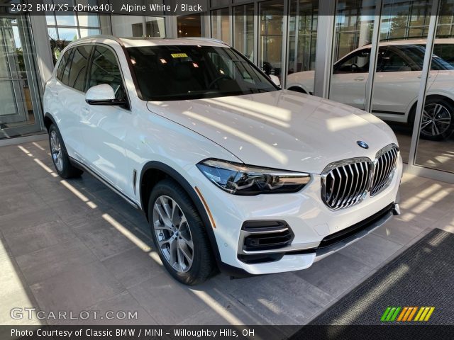 2022 BMW X5 xDrive40i in Alpine White