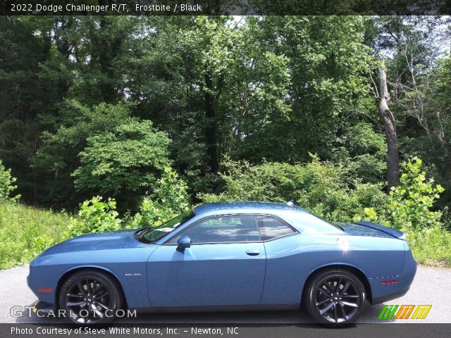 2022 Dodge Challenger R/T in Frostbite