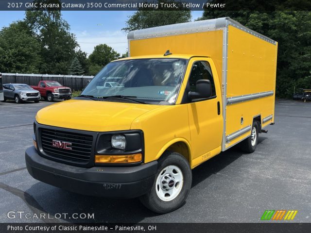 2017 GMC Savana Cutaway 3500 Commercial Moving Truck in Yellow