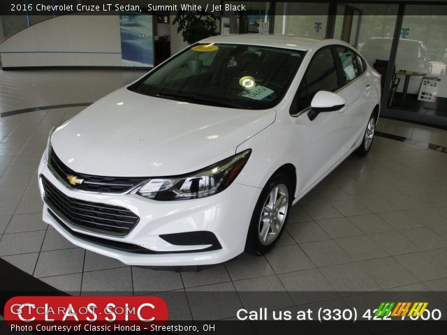 2016 Chevrolet Cruze LT Sedan in Summit White