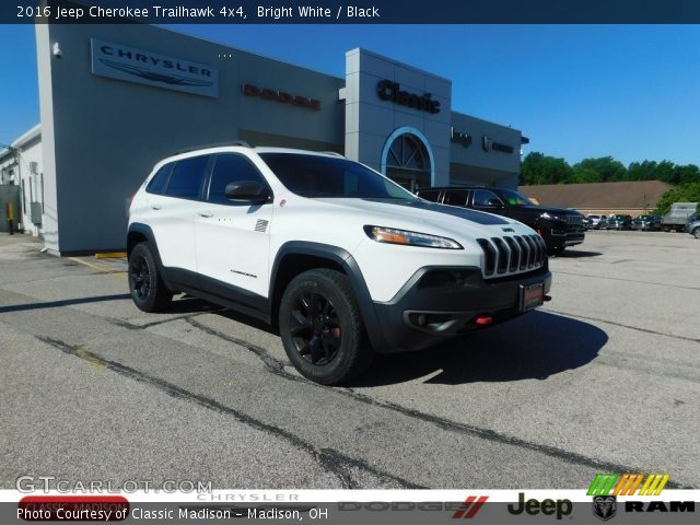 2016 Jeep Cherokee Trailhawk 4x4 in Bright White