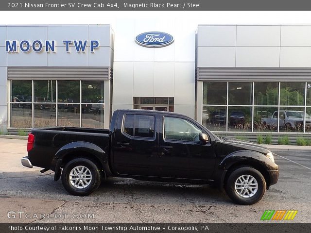2021 Nissan Frontier SV Crew Cab 4x4 in Magnetic Black Pearl