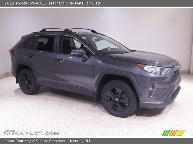 2019 Toyota RAV4 XLE in Magnetic Gray Metallic