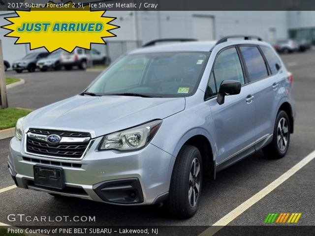 2017 Subaru Forester 2.5i in Ice Silver Metallic