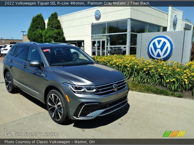 2022 Volkswagen Tiguan SEL R-Line 4Motion in Platinum Gray Metallic