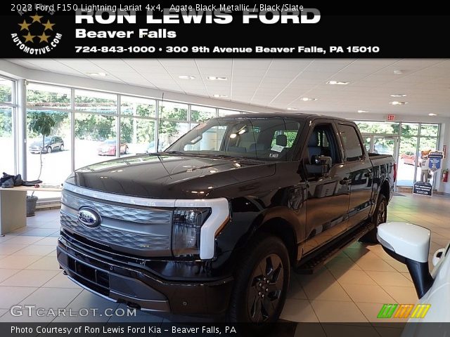 2022 Ford F150 Lightning Lariat 4x4 in Agate Black Metallic