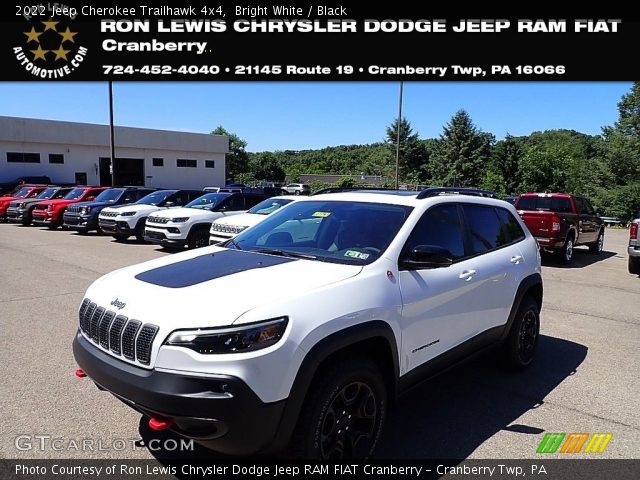 2022 Jeep Cherokee Trailhawk 4x4 in Bright White
