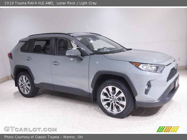 2019 Toyota RAV4 XLE AWD in Lunar Rock