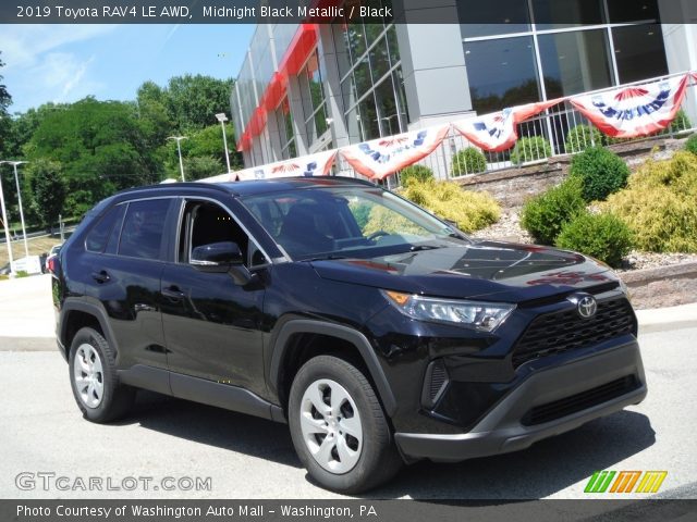 2019 Toyota RAV4 LE AWD in Midnight Black Metallic