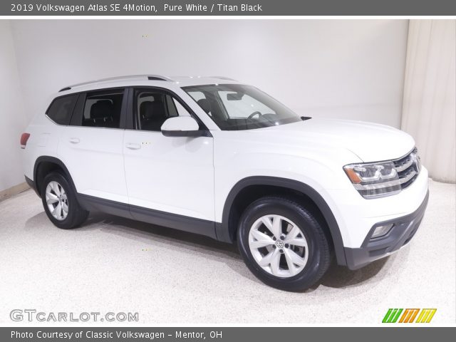 2019 Volkswagen Atlas SE 4Motion in Pure White