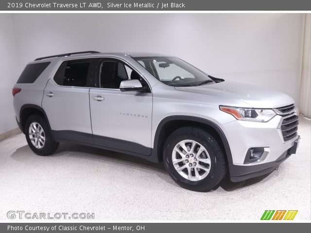 2019 Chevrolet Traverse LT AWD in Silver Ice Metallic