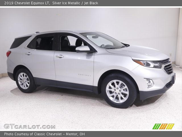 2019 Chevrolet Equinox LT in Silver Ice Metallic