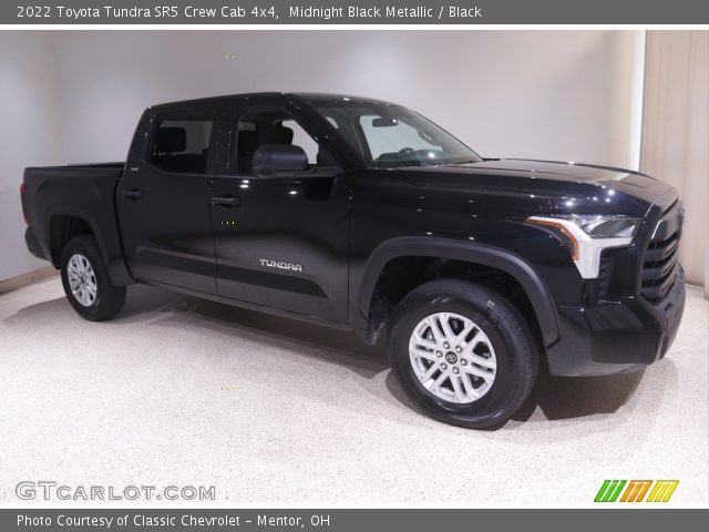 2022 Toyota Tundra SR5 Crew Cab 4x4 in Midnight Black Metallic