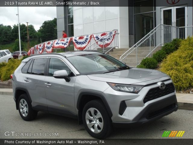 2019 Toyota RAV4 LE AWD in Silver Sky Metallic