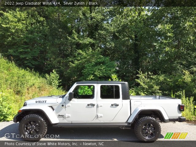 2022 Jeep Gladiator Willys 4x4 in Silver Zynith