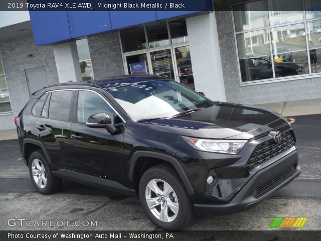 2019 Toyota RAV4 XLE AWD in Midnight Black Metallic