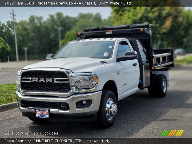 2022 Ram 3500 Tradesman Crew Cab 4x4 Chassis in Bright White