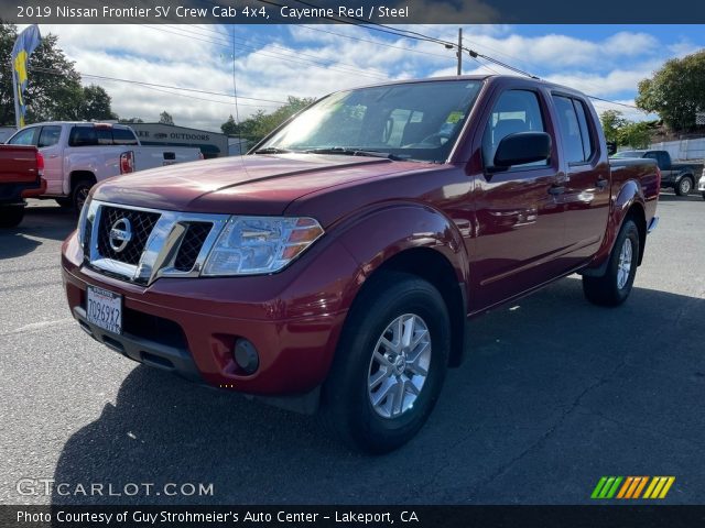 2019 Nissan Frontier SV Crew Cab 4x4 in Cayenne Red