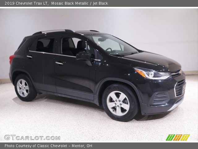 2019 Chevrolet Trax LT in Mosaic Black Metallic