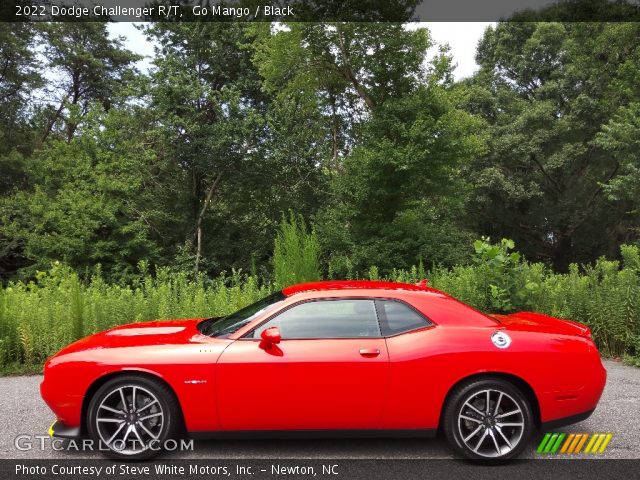 2022 Dodge Challenger R/T in Go Mango