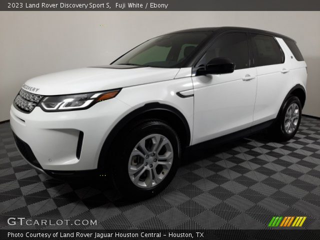2023 Land Rover Discovery Sport S in Fuji White