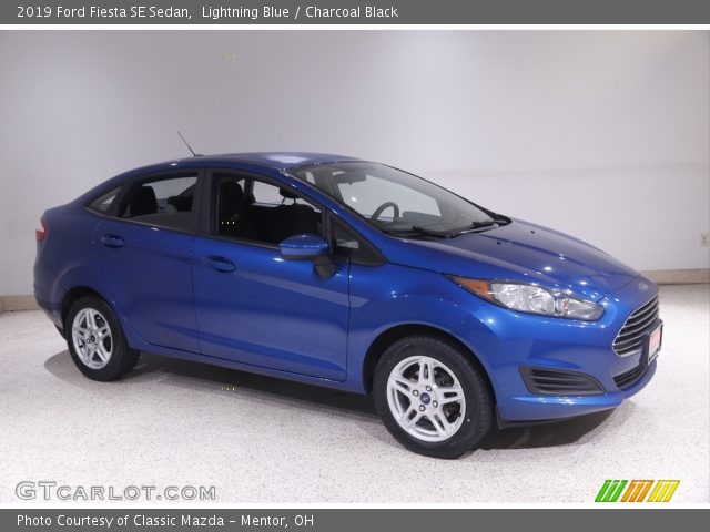 2019 Ford Fiesta SE Sedan in Lightning Blue
