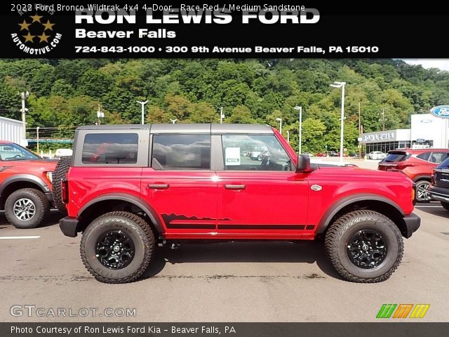 2022 Ford Bronco Wildtrak 4x4 4-Door in Race Red
