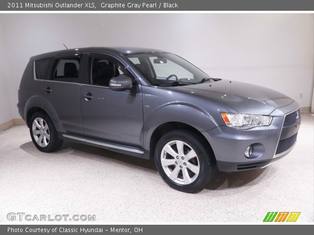 2011 Mitsubishi Outlander XLS in Graphite Gray Pearl
