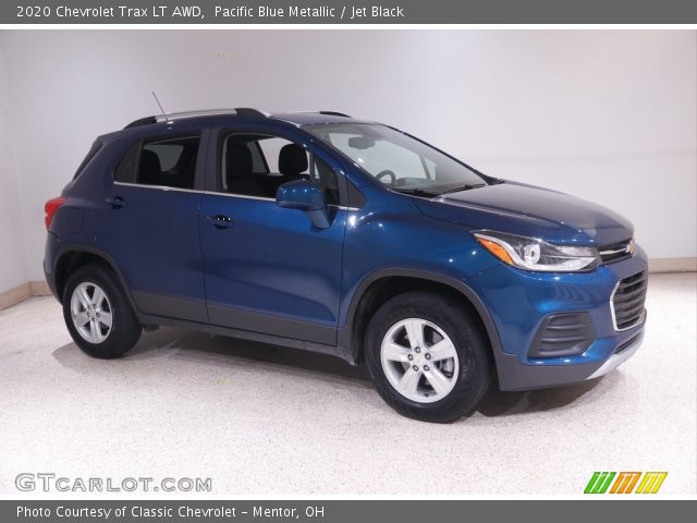 2020 Chevrolet Trax LT AWD in Pacific Blue Metallic