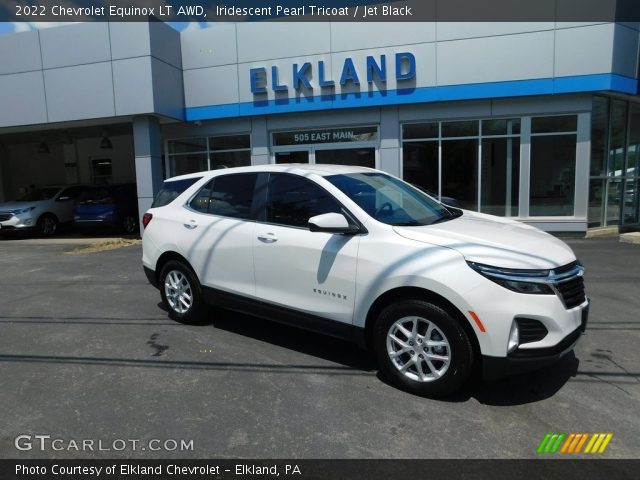 2022 Chevrolet Equinox LT AWD in Iridescent Pearl Tricoat