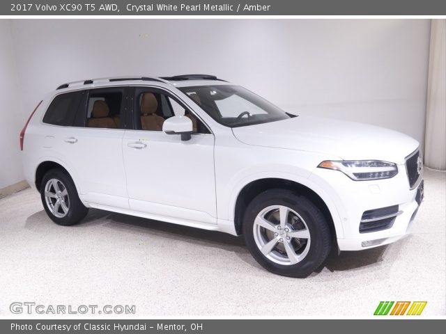 2017 Volvo XC90 T5 AWD in Crystal White Pearl Metallic