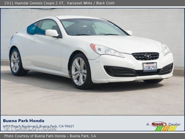 2011 Hyundai Genesis Coupe 2.0T in Karussell White