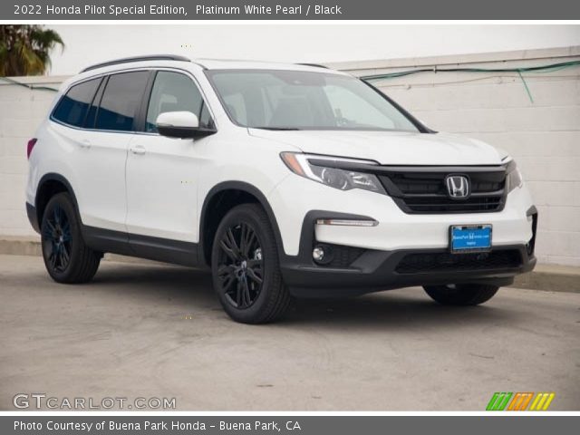2022 Honda Pilot Special Edition in Platinum White Pearl