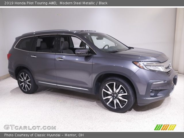 2019 Honda Pilot Touring AWD in Modern Steel Metallic