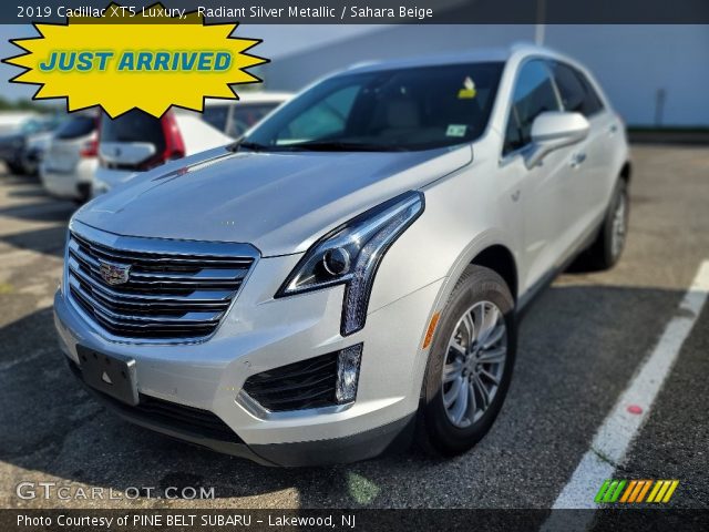 2019 Cadillac XT5 Luxury in Radiant Silver Metallic